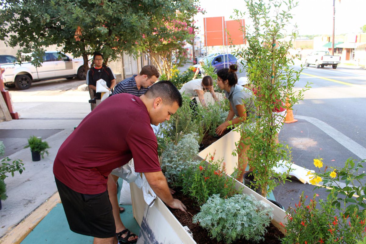 NewUrbanism's tweet photo. Meet the tactical urbanism initiative Code SMTX—one of our amazing 2015 Charter Award winners: http://t.co/y0G8zp1Q9O http://t.co/rbZdDOVeq4