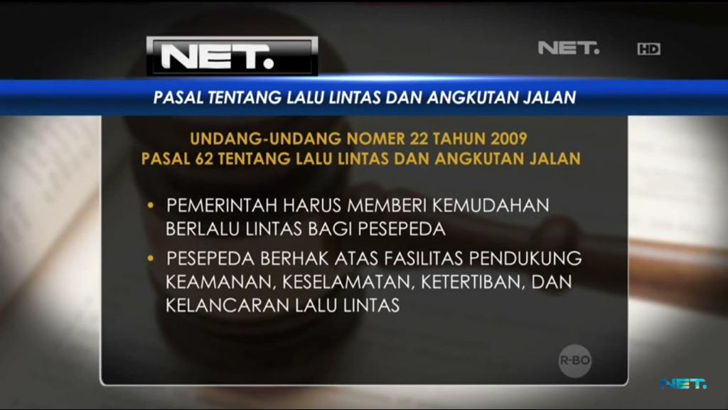 NET_Waze's tweet photo. UU No 22 Tahun 2009 Pasal 106 | Setiap pengendara WAJIB mengutamakan Pejalan Kaki dan Pesepeda #NETwaze https://t.co/3il2SwJrLV