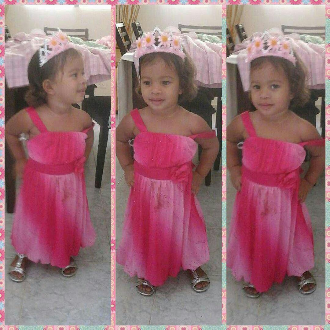 Reciosorpresa's tweet photo. Y entonces? Ella es linda bella hermosa o preciosa cuál de las 4...haber comenten.... http://t.co/9giQgx5uV7