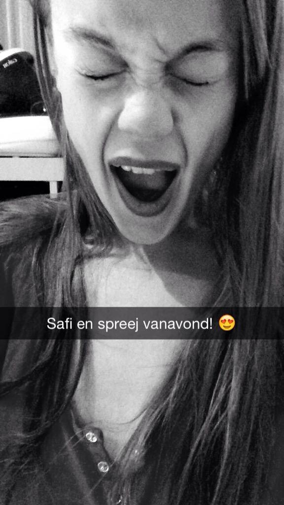 Lisavani_'s tweet photo. Vanavond helden aan het werk! Yes! #safispreej #safi #spreej #trix #antwerpen #TROTS http://t.co/BmYqxjnIZu