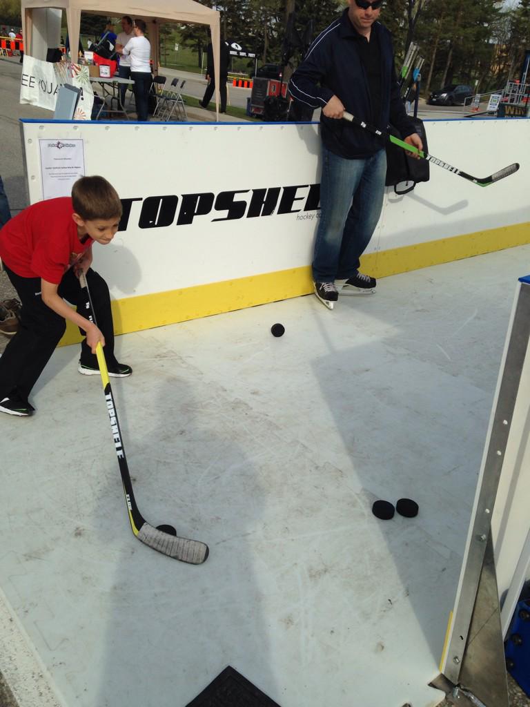 TopShelfHockey7's tweet photo. All systems go at the playon tourney@PlayOnWinnipeg #offintheshower @doctorb22 http://t.co/YofG8qS0R8