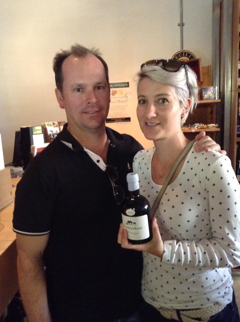 WineMenuSA's tweet photo. More fun and no end to all the lovely wine. #birthdayBash2 http://t.co/1F6fHLj1Rl