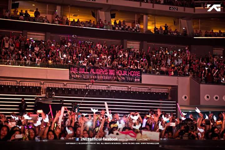 DaraFanboys's tweet photo. @krungy21 @haroobomkum @chaelinCL @mingkki21 "WE WILL ALWAYS BE YOUR HOME" #Happy6th2NE1 http://t.co/3C6sjw6W2V