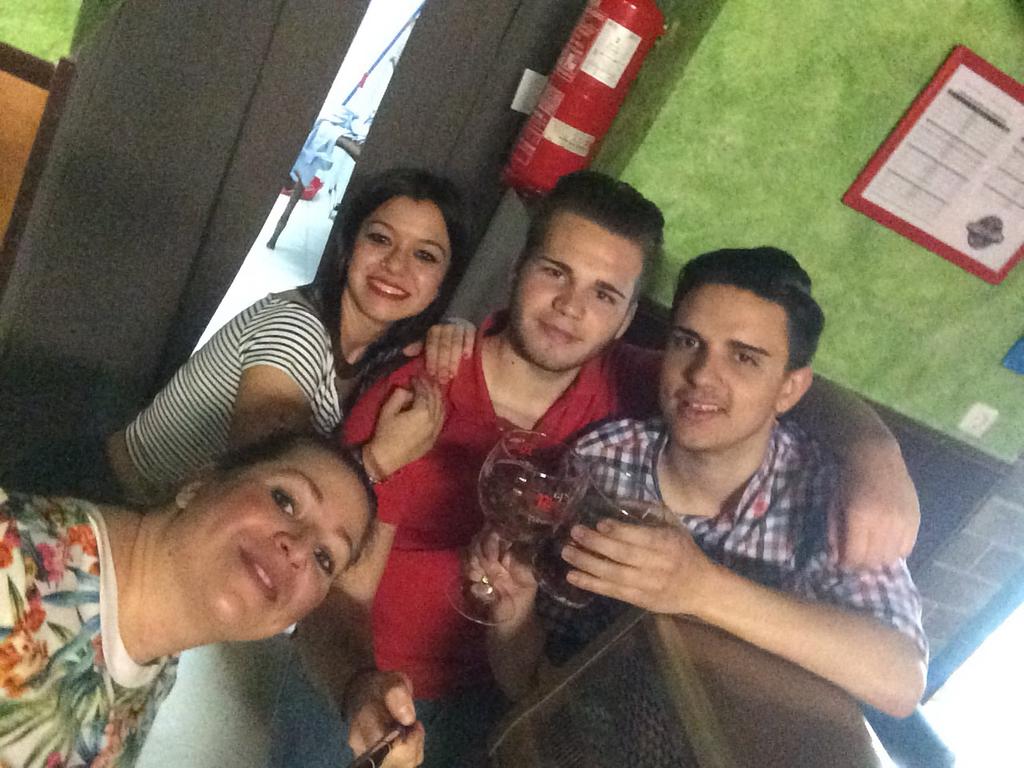 GervasioBar's tweet photo. Fiesta del sombrero 2015 http://t.co/sPr8u8Kemo