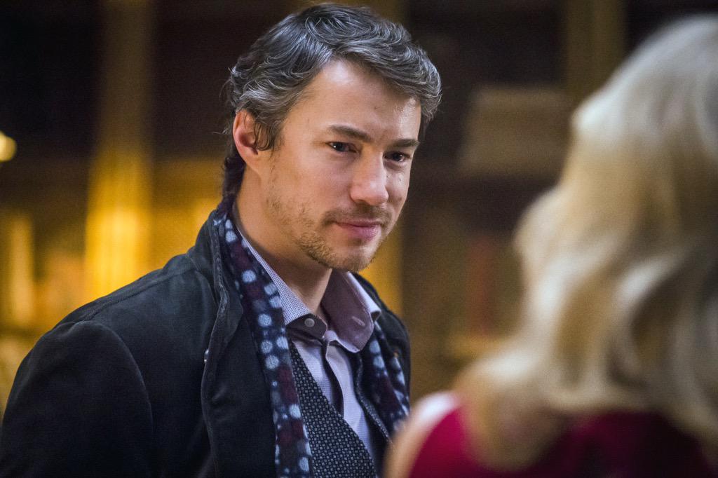 ellej_E's tweet photo. Tom in Hannibal S3. "My wife and I would love to have you for dinner." Yikes! http://t.co/CodZhsWVM4