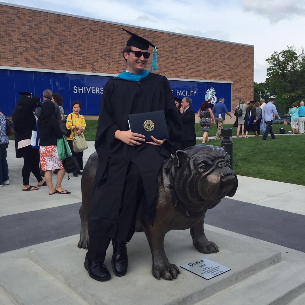 JordanOster's tweet photo. I'm a Master of Public Administration! #Drake2015 http://t.co/QxZymG3259