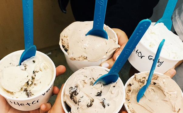 MiamiRealtyNet's tweet image. Wow! Nitrogen + Ice Cream, @chilln_icecream just an innovative experience!