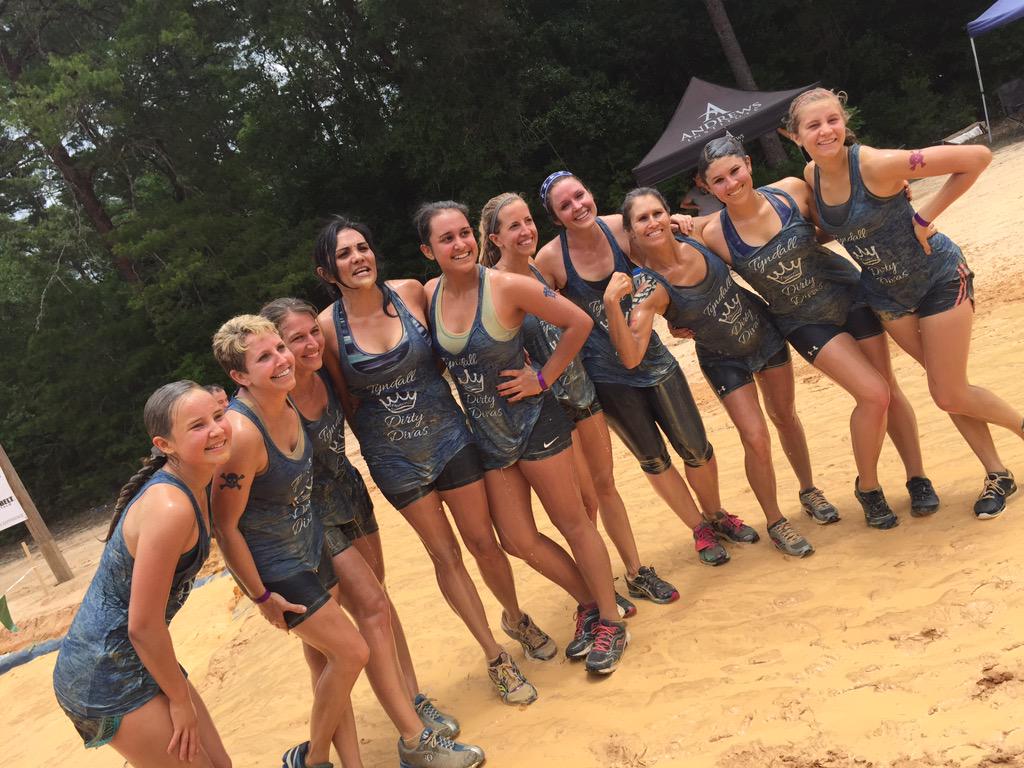 amyyyljones's tweet photo. #mudrun2015 was a blast #tyndalldirtydivas http://t.co/faEDpNfyxZ