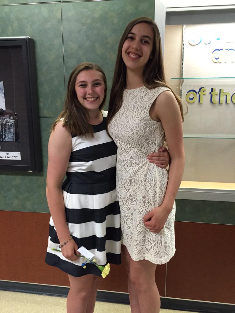 jaclynmaguire's tweet photo. HAPPY BIRTHDAY HOOPS!!❤️ ily and thanks for putting up with me for 2 seasons😍 #digmtime @kateh516 http://t.co/cBoE9vIFz0