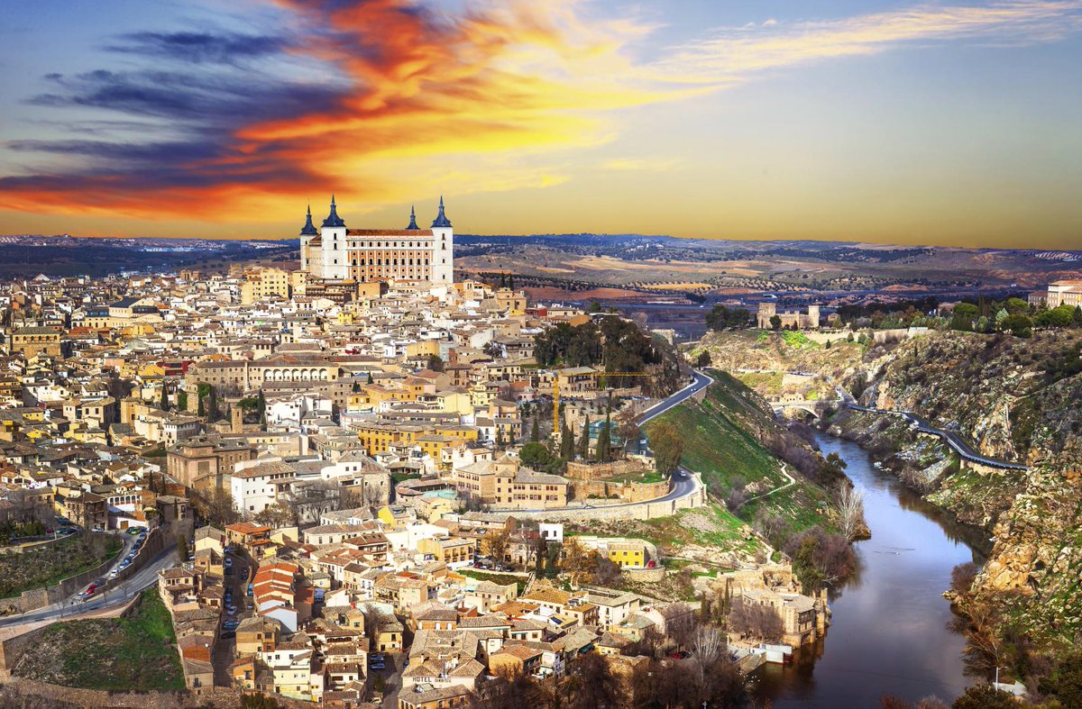EspanaEnLatam's tweet photo. #Tolède en reste pas moins une ville unique
Unique de par ses détails,son histoire,sa culture et son charme
#Espagne http://t.co/hmxF3HV8sT