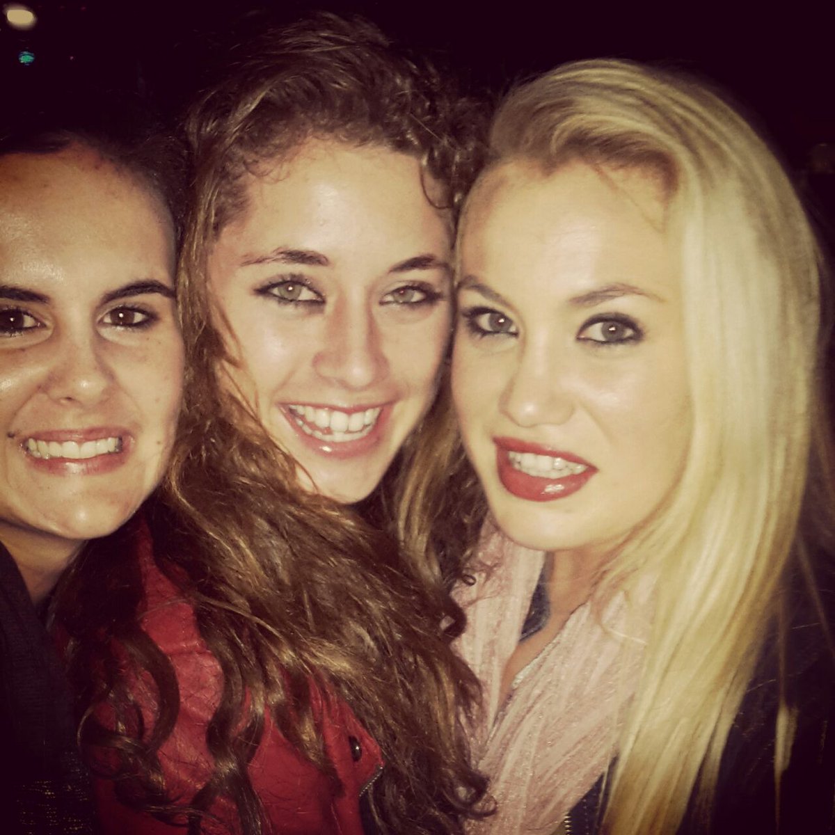 Kennas_2's tweet photo. #skou #bestfriends #party http://t.co/jlMG8bmInE