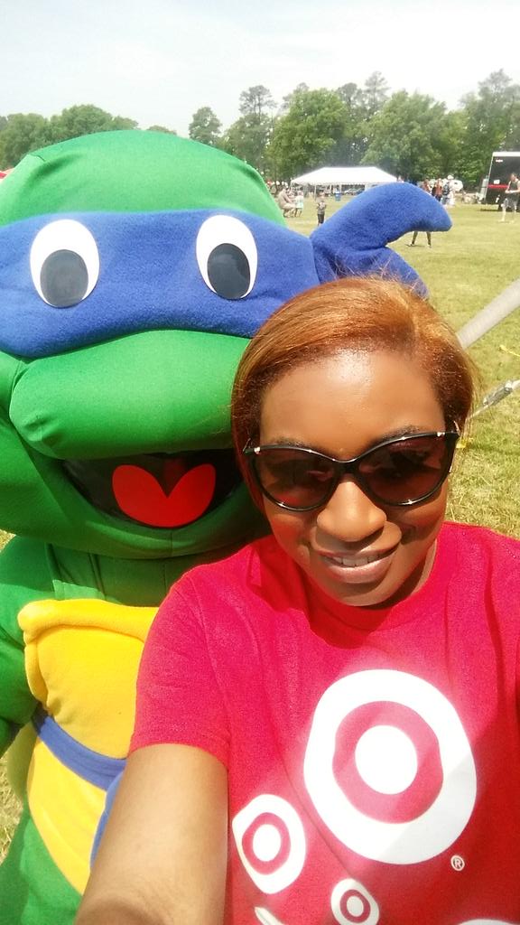 Hanging/volunteering with a Ninja Turtle at the Family Fun Fest in the Burg! #T2296 #D427@JerryISiegel <a href="/lacombe_paul/">Paul</a>