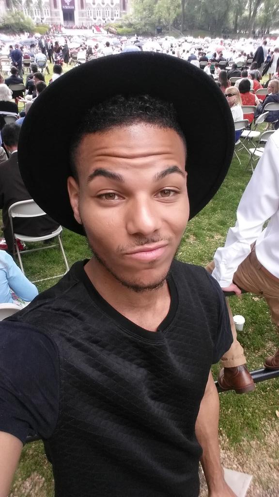 TheRealCzezre's tweet photo. #Fordham2015 http://t.co/ylXiu1bccZ