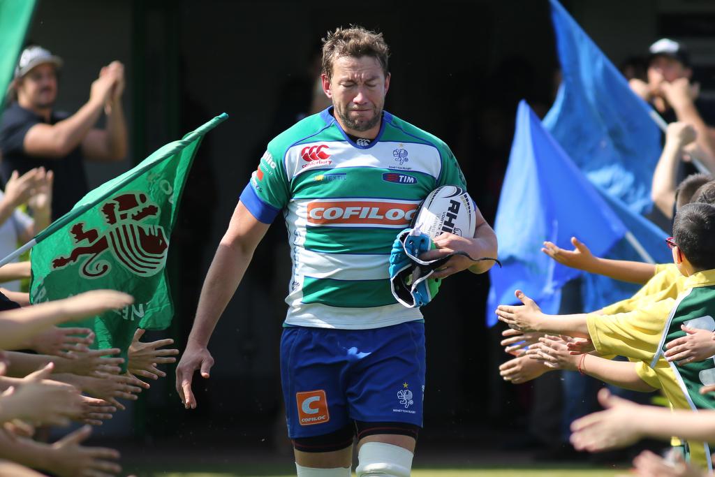 BenettonRugby's tweet photo. Di sicuro, lascerà a Treviso una parte di cuore...@TheCernal http://t.co/kEuft7AxRP