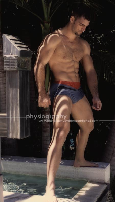 tmphysiography's tweet photo. Waterfall #derrekrusso #fitnessmodel #bodybuilder http://t.co/W4gpz0BQzJ