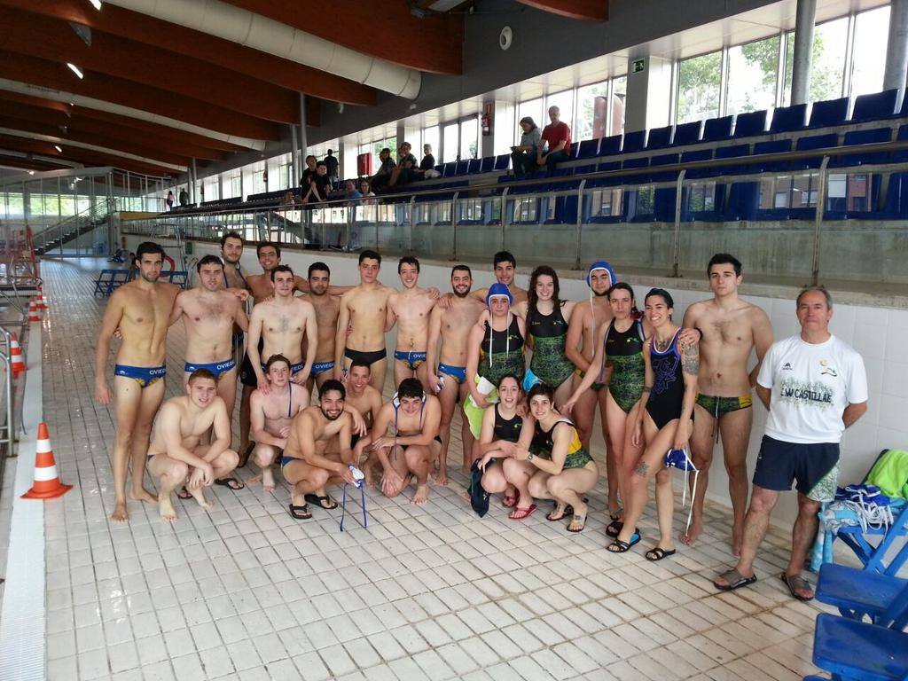 WaterpoloBurgos's tweet photo. Hoy nos hemos desplazado con el equipo mixto para jugar @wpNOROESTE contra @OviedoCnco Hasta la próxima! http://t.co/RCLVOHkKu1