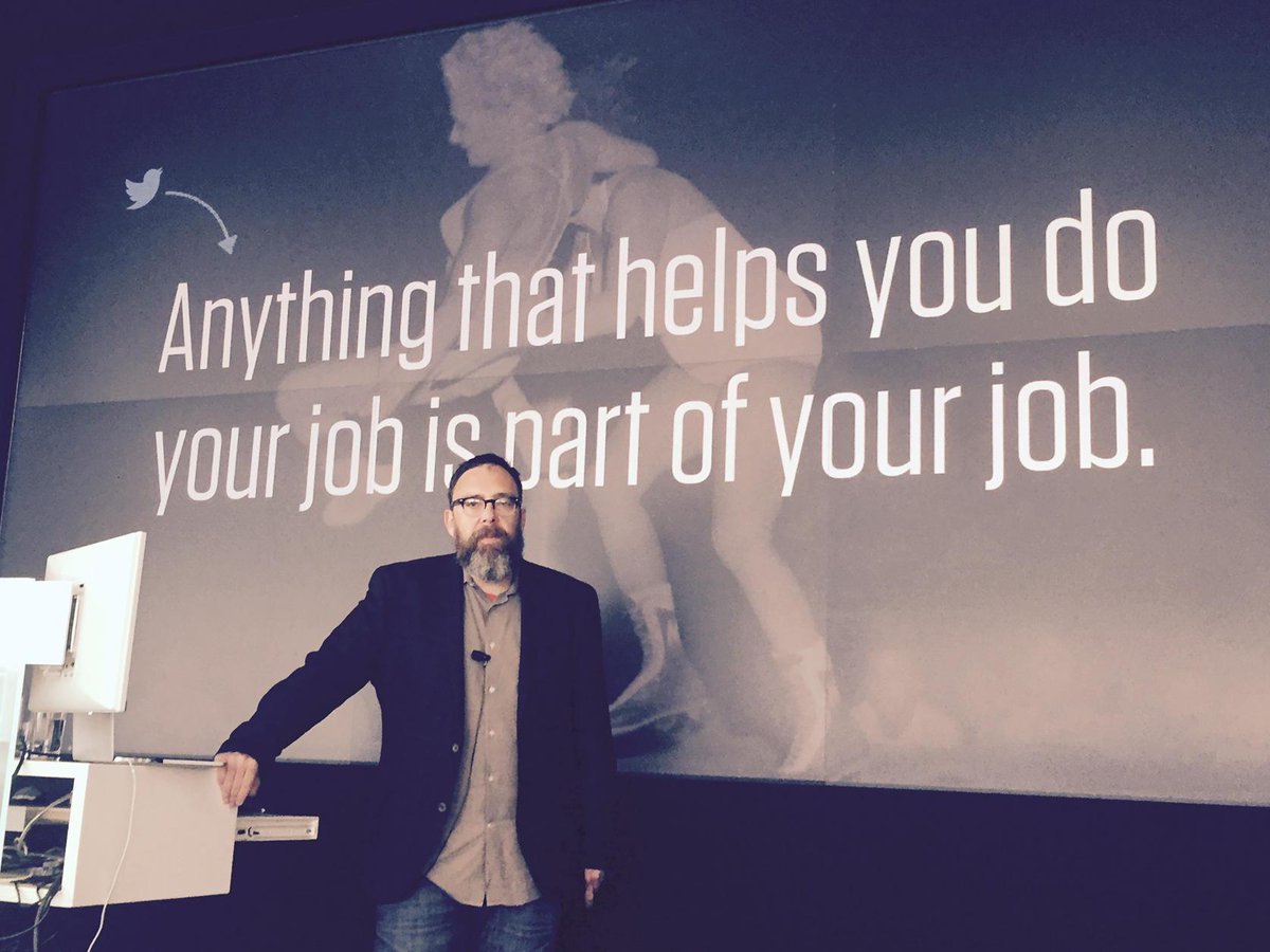 jcoronado1's tweet photo. Guiding clients to the feedback that you are looking for is part of your job @monteiro #sellingdesign #ixd15 http://t.co/JBl6GGnrfc