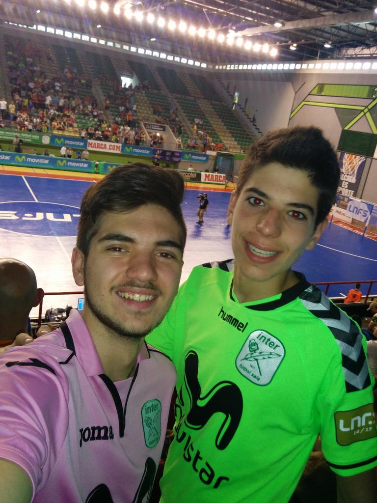 alex_jime_97's tweet photo. Vamos Inter!! #SelfieInter http://t.co/xbSDnjpAhX
