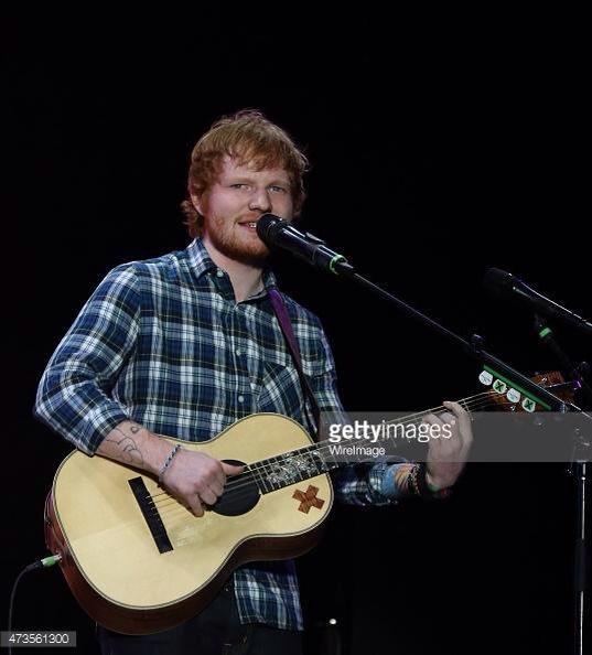 TeamSheeranBRA's tweet photo. Ed no palco principal #4-5 #edsheeran #tedbr #RockInRioUSA http://t.co/dWGffkLJnr