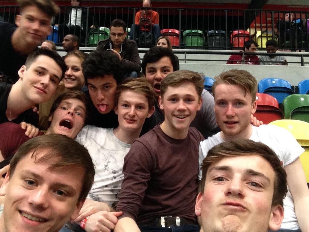 FlanTheMan96's tweet photo. @englandhandball Peninsula HC u18 #selfie! C'MED WARRINGTON!!! @WolvesHC http://t.co/6DNlz0AgfW