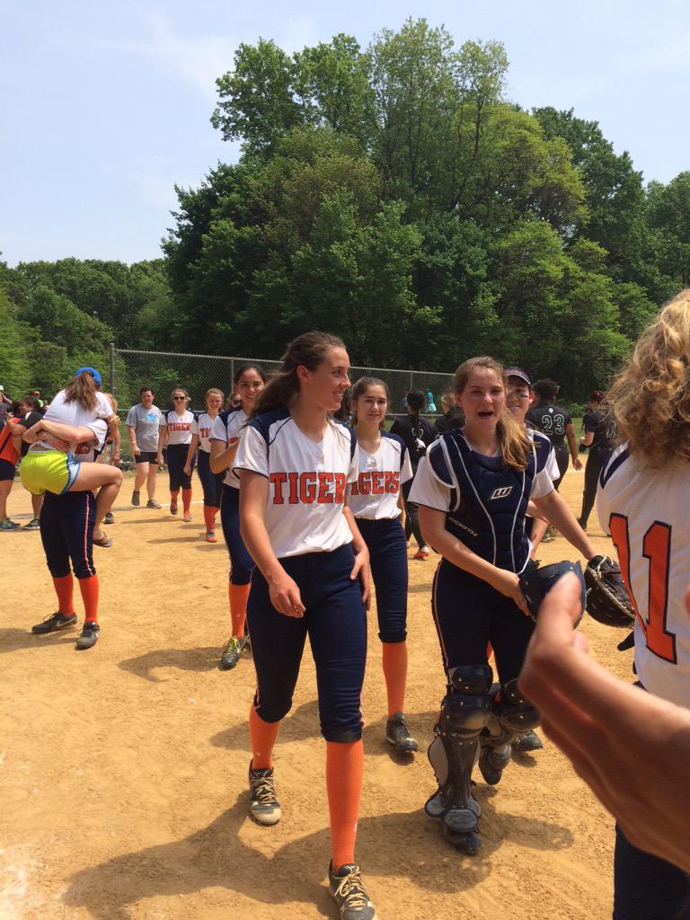 GFS Softball tweet media
