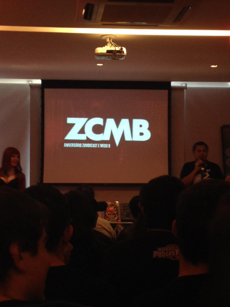 danpireslenda's tweet photo. #TheWalkingDead é tema agora no #ZCMB http://t.co/cmly7539C9