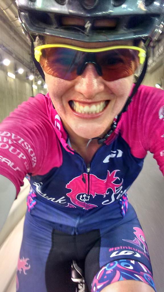 moosers23's tweet photo. LT intervals at #FLL. Trying to be #fastlikeplane #painface @oakley @specializedwmn  @PinkSirenSports @Louis_Garneau http://t.co/dhUAy7A93m