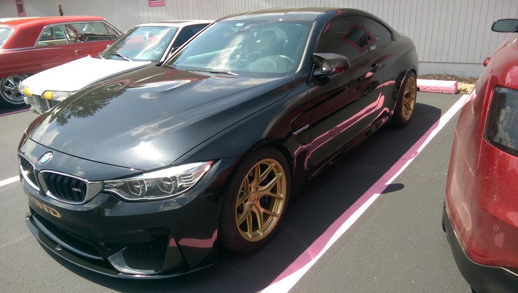 VazDrae's tweet photo. The new BMW M4 is beautiful #AutoMotion2015 http://t.co/lgHCXfrXbc