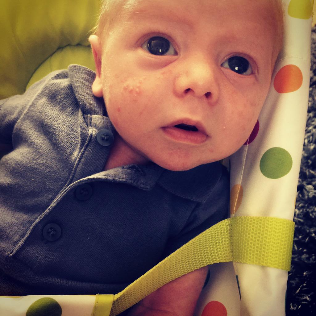Clozzzeee's tweet photo. Cannot believe he is 1month old already .!! .... Time flies :D @sedge1990 http://t.co/pdNO6rz3D5