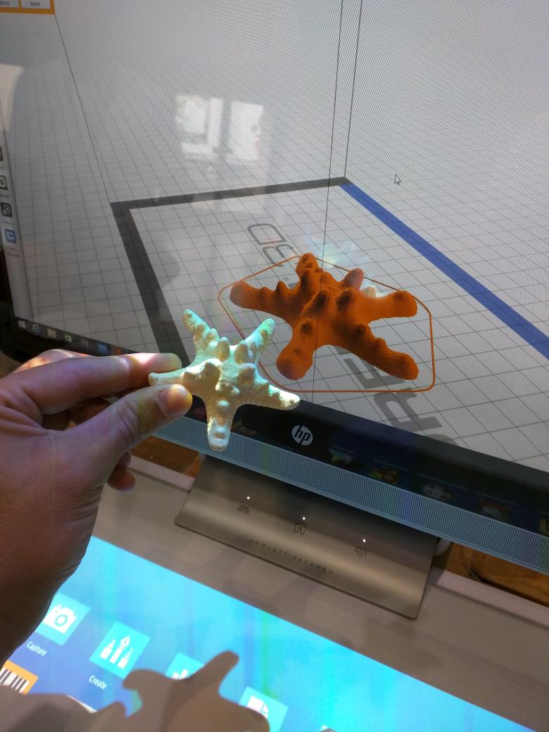 rdrincon's tweet photo. Let's kick start the #3dprinting with #sproutbyhp and #dremelmaker #sproutmaker http://t.co/p6dK1fz9RO