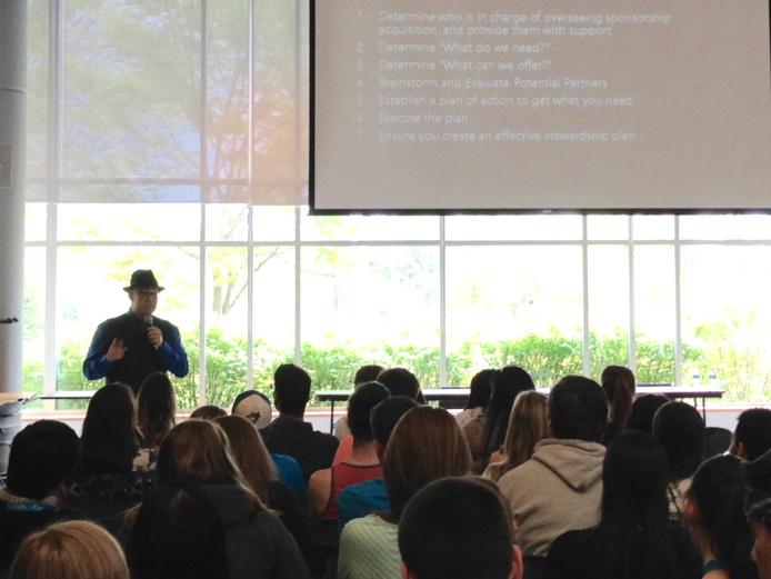 ShineramaATL's tweet photo. @NuanceDrew giving a talk on partnerships at #ShineCon2015 #PartnersInShine #AWorldWithoutCF http://t.co/wzQf3BL7mj