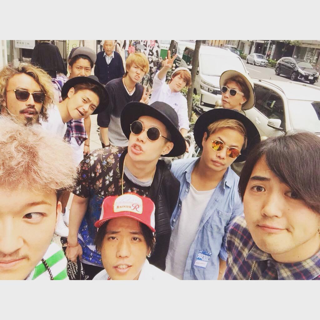 Robin_from_cc's tweet photo. ✔️NewsCall楽しかった!💪😜TCの���んなも楽しんでくれた?てかCT兄さんと益子さんと写真撮るん忘れた😑💬写メはA5×G4とTwiceの受付にCCのポスターがあって嬉しくてパシャり😘🙏 #NewsCall #A5 #G4 #CT http://t.co/p320iWwkp5