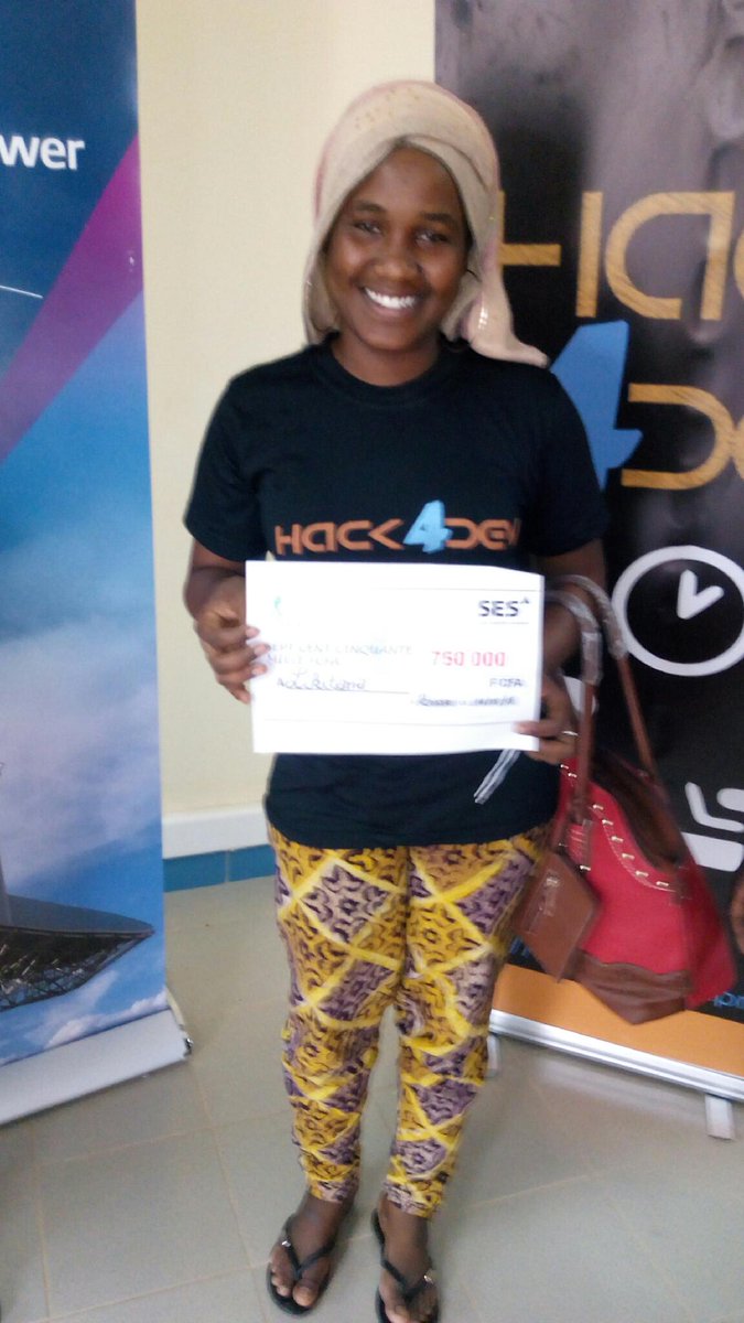 benedictedavid's tweet image. RT @Cipmen @OrangeNiger @BrelotteBa Heureuse gagnante du HACK4DEV #h4dev_dosso #hack4dev #CIPMEN #SES http://t.co/CbXmqtBWf9” #mwomen