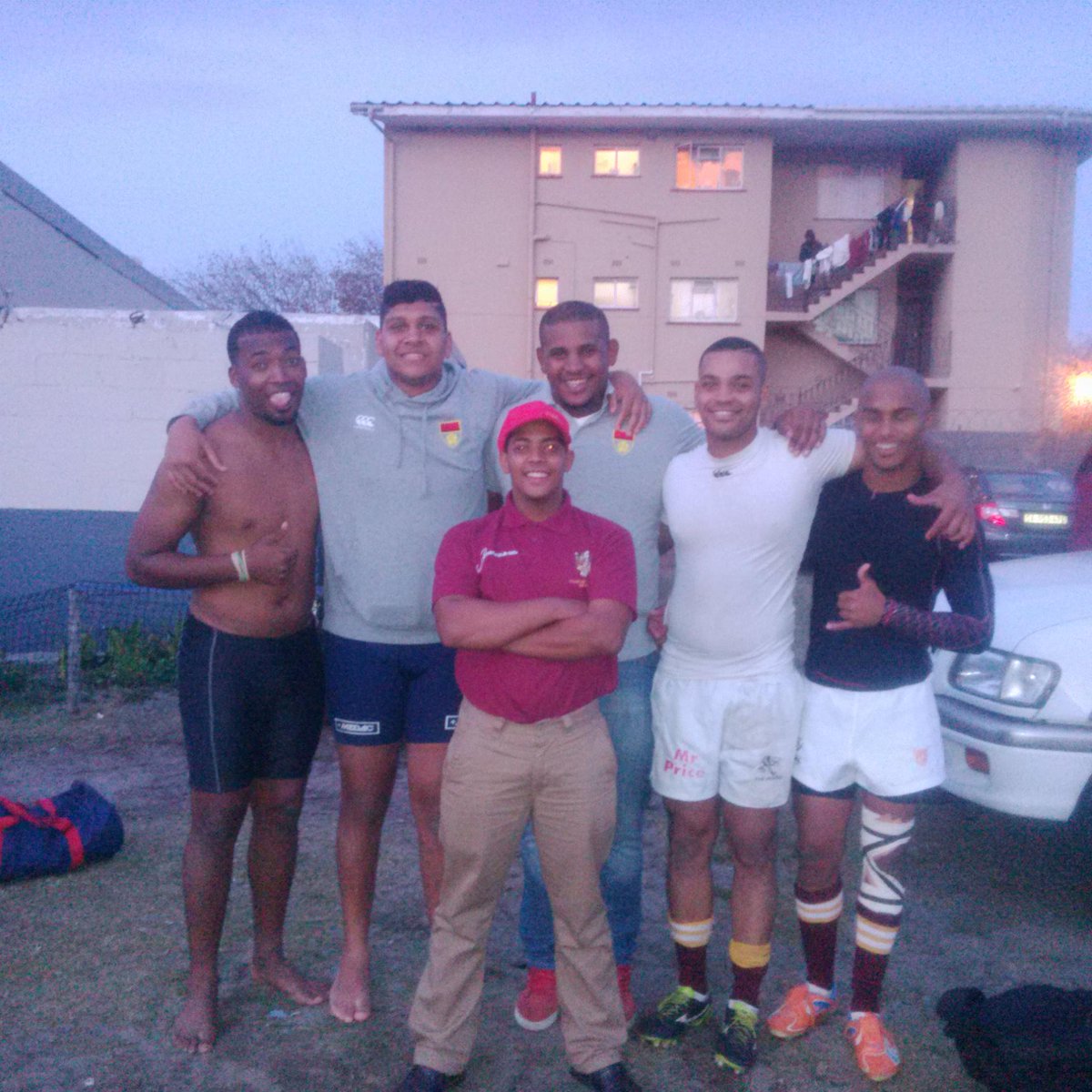MalcolmTheo10's tweet photo. Paarl boytjies representing in super league A #bombie j mis yt http://t.co/PMWSmKakGw