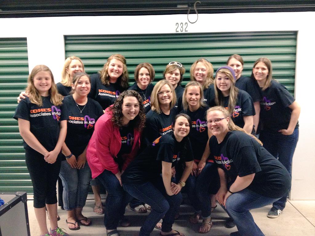 CrystalKach's tweet photo. #KohlsCDC team rocked out a record 93 bags for @Onehope27 #AiAevent #lifeatkohls http://t.co/FeJujGni3j