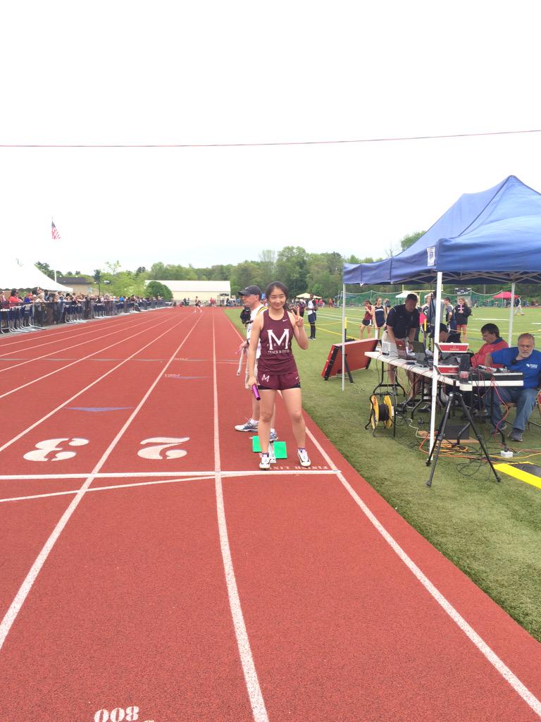 _dicicco's tweet photo. Girls 4x100! @m_prep http://t.co/EYTebVW4m8
