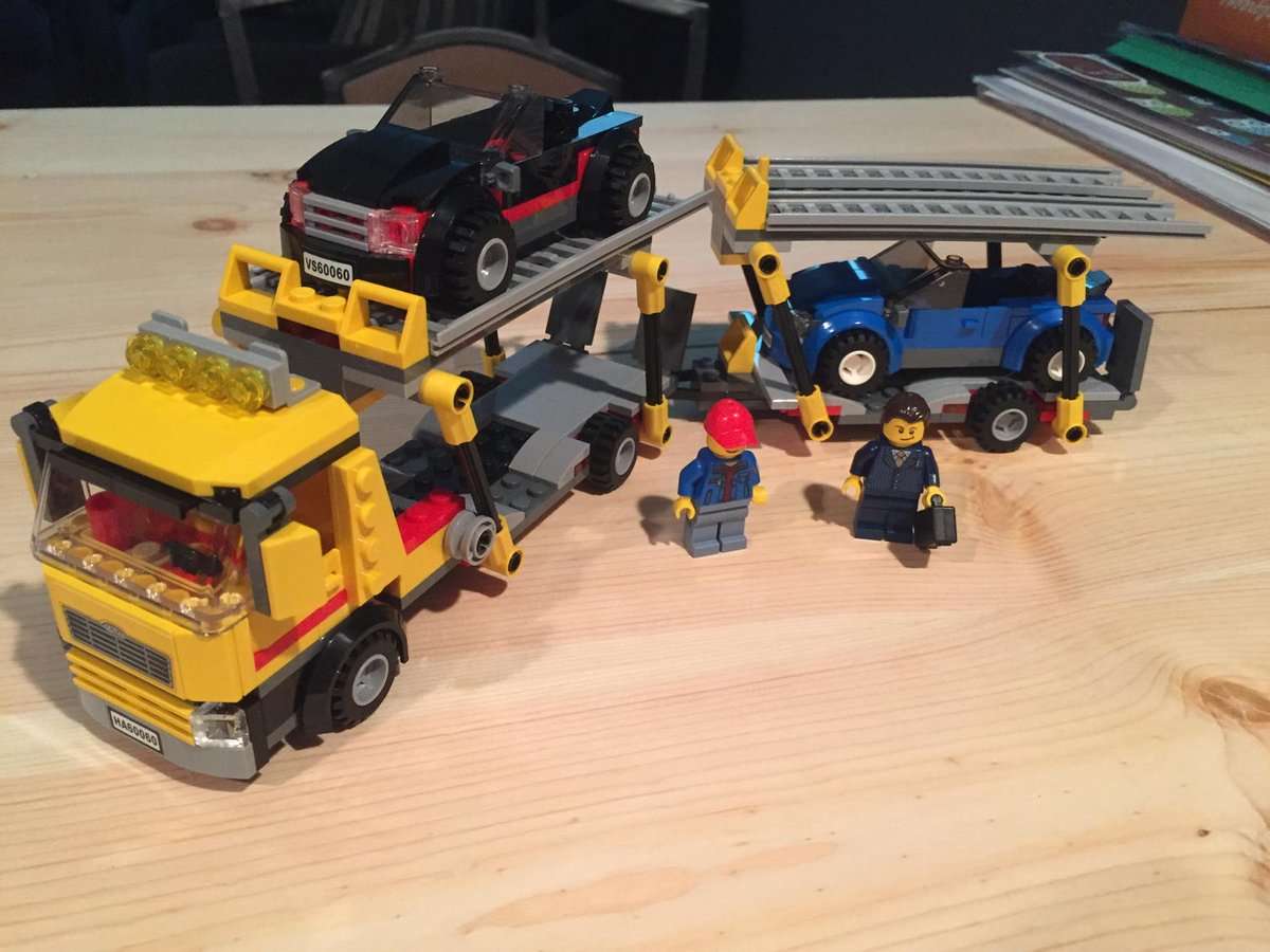justintarte's tweet photo. Not bad for a rainy Saturday. @LEGO_Group #legochat cc @Emorytarte http://t.co/OGjzhuzrMO