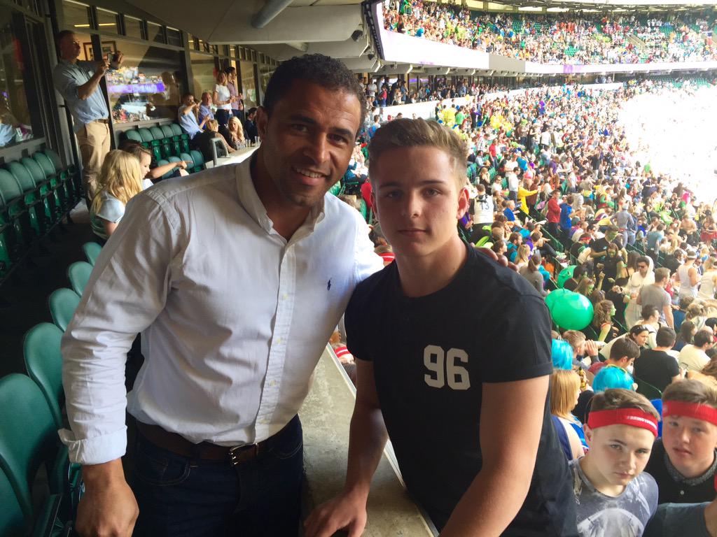 MrFraher's tweet photo. What a legend! Our boy Henri Styles has met the legend that is Jason Robinson!! #WRC2003 @KBuccleuchA #london7s http://t.co/awS6bnpJ2c