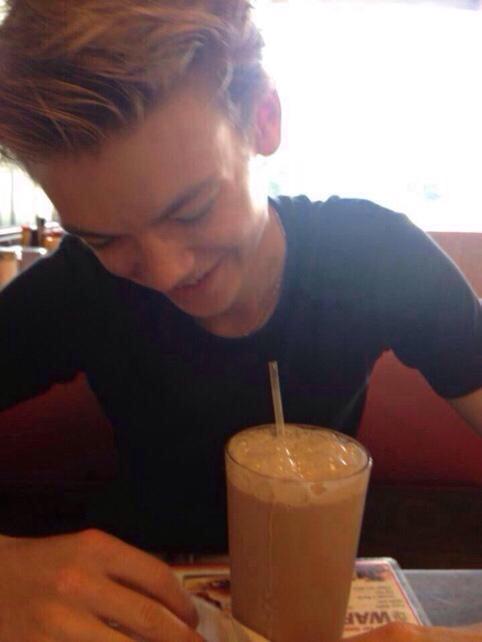 Happy 25th birthday Thomas Brodie Sangster   you cute little bubble 