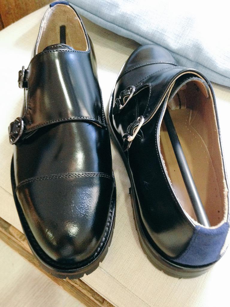 camilogvillegas's tweet photo. Caballeros 1)Todos rendidos ante @yellowkornerm de @ALVARNOstudio @SaintJohnShoes 2)talento100%made in spain 😶 http://t.co/1PSpaWDv29