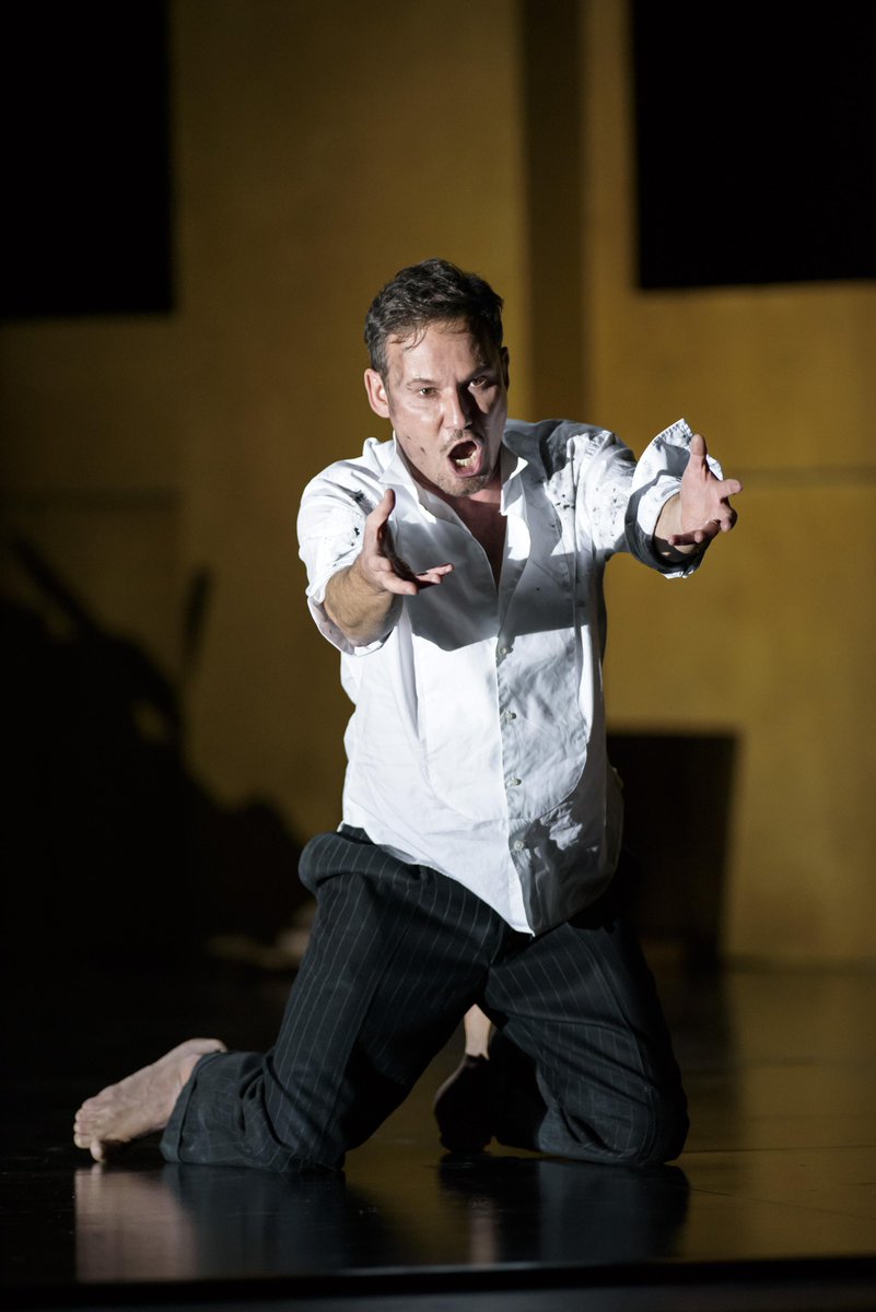 ClassicOperaFan's tweet photo. Fantastic performances from @saimirpirgu and #MariuszKwiecień tonight at @TheRoyalOpera GREAT VOICES #ROHroger http://t.co/v1gI8iKKbo