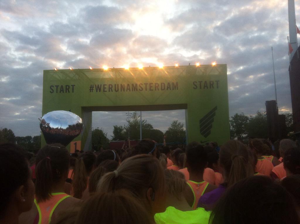 “<a href="/SteffievdLaar/">Steffie van de Laar</a>: Did it! #werunamsterdam #nike #girlslove2run ”