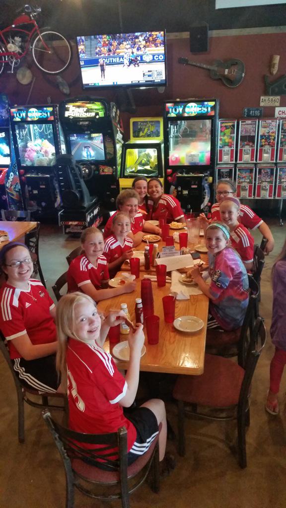kwagilmour's tweet photo. Having a pizza lunch after our game #ShakopeeCup #shakopeesoccer http://t.co/zxNjCqW7st