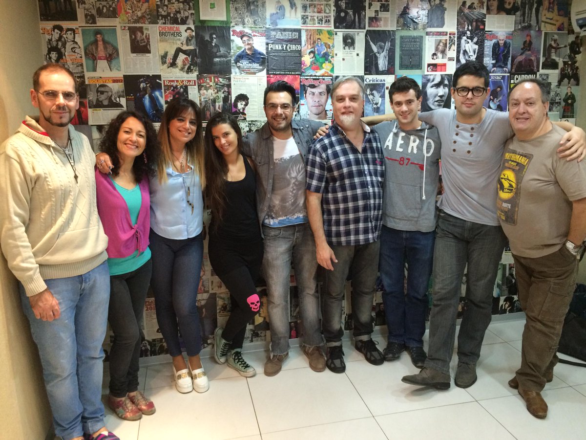 RadioyPunto's tweet photo. @HorusElMusical AL AIRE en @ChapeauOk http://t.co/VFzXfXMT7y