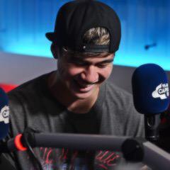 Dear5S0S's tweet photo. Dear Calum Hood,

Smile more you're beautiful. http://t.co/dvypdiGxOi