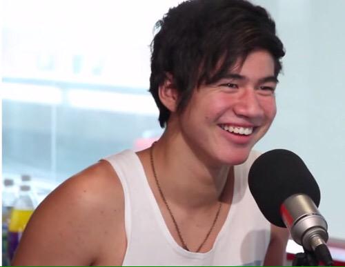 Dear5S0S's tweet photo. Dear Calum Hood,

Smile more you're beautiful. http://t.co/dvypdiGxOi