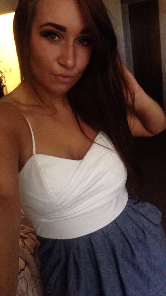 lookforbrooke's tweet photo. Hi @BigNeechi ๐ #SnowflakeSaturday http://t.co/6qSvsvmIKU