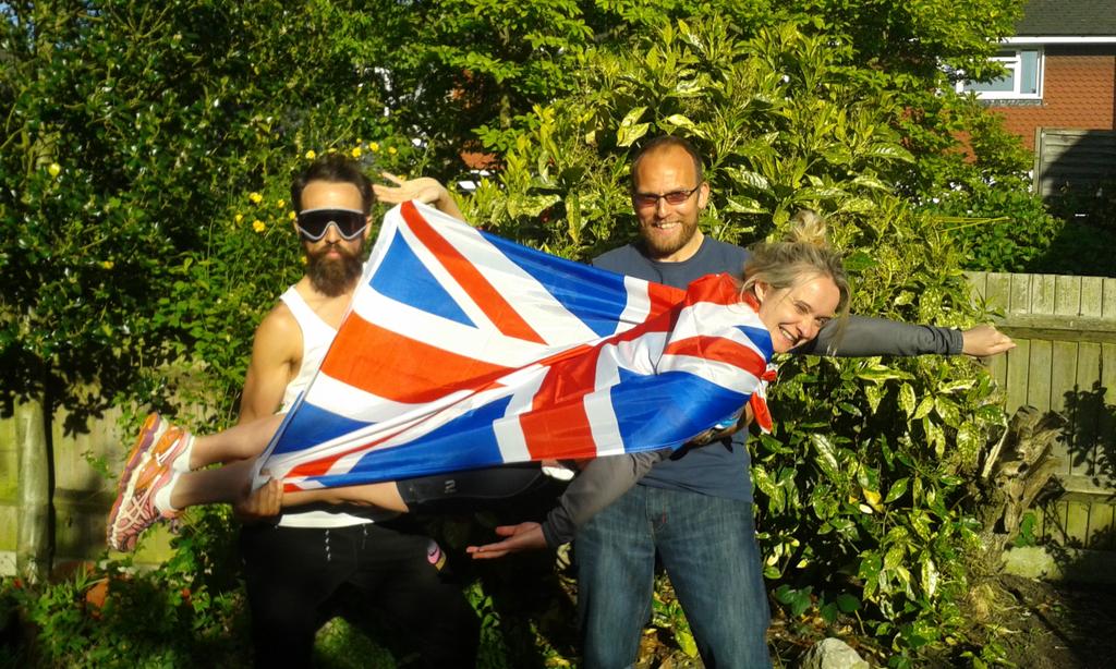 SelwynatorSmith's tweet photo. Getting ready to fly to Rimini for European Champs @klfitme @robparry #triathlon #racehard http://t.co/2gZM0bdfOH