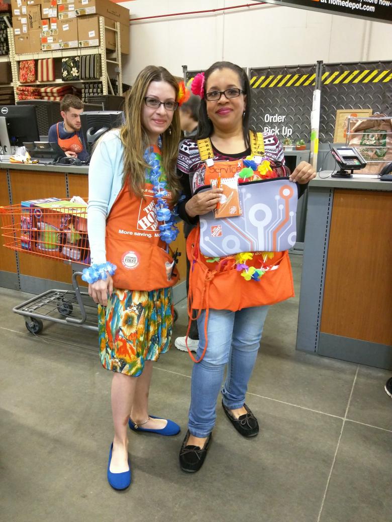michelle06651's tweet photo. My department head is always full of surprises!! She gives to us all the time!! We appreciate you Sendy!! Thank you!! http://t.co/UTEPYpB7ng