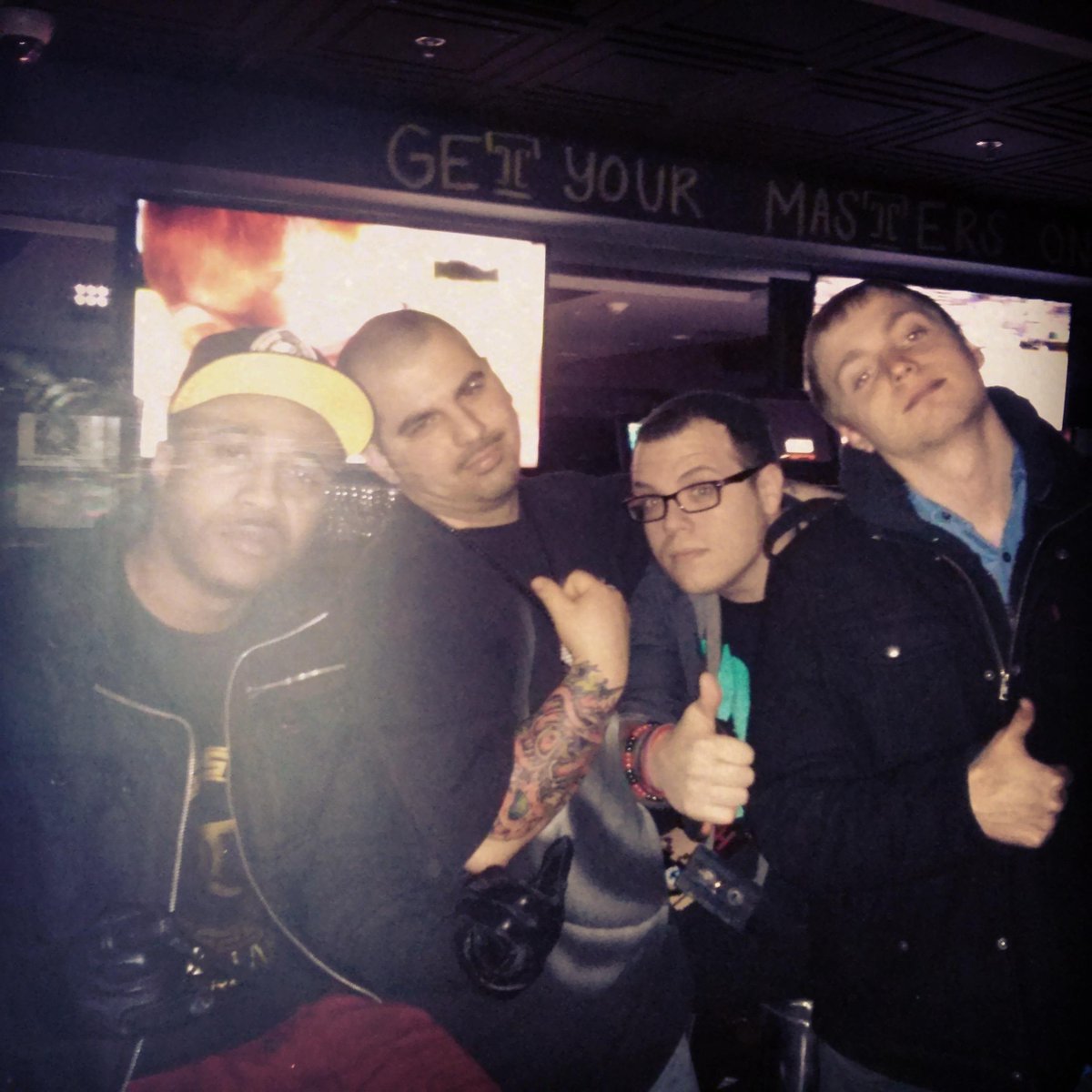omir_SWIZZIE's tweet photo. .these are all talented artists and are great friends! !!

#JayGriffy #theDemon #RichQuick #music http://t.co/R3JUBp8oB4